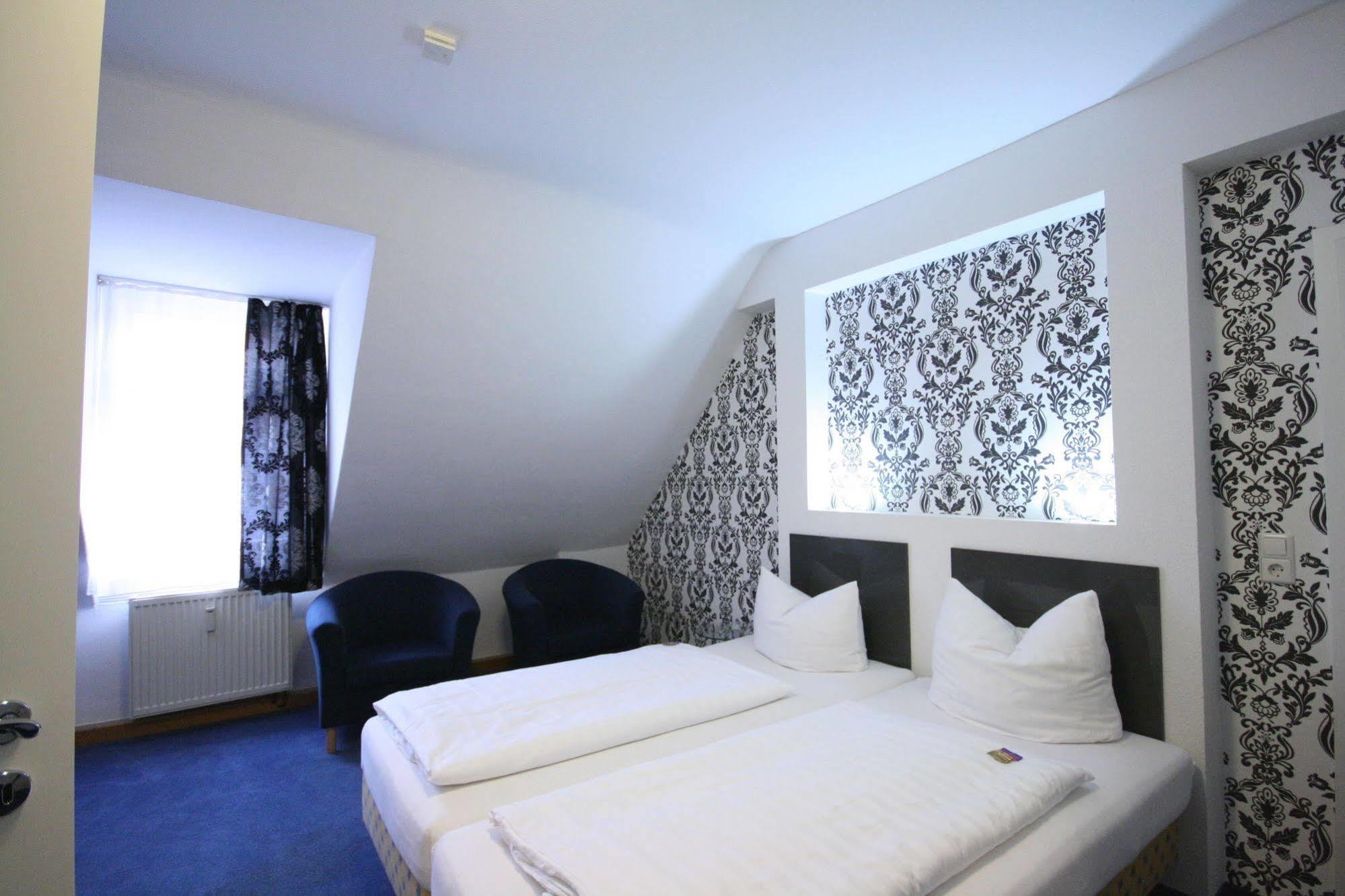 Hotel Altstadt 3*